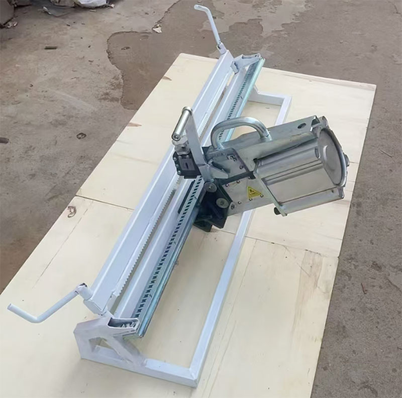 手扳钉扣机2000型